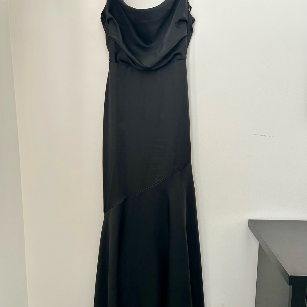 Elegant Black Evening Gown